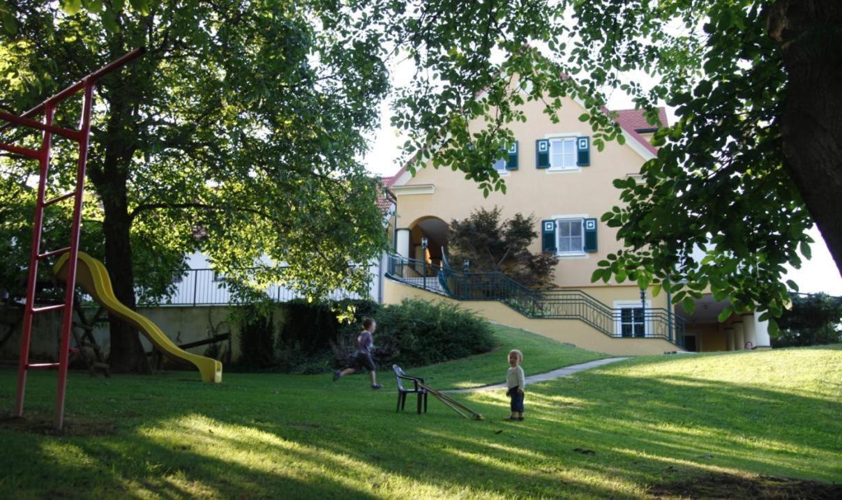 Ferienhof Uhudler-Arkaden Штёгерсбах Экстерьер фото